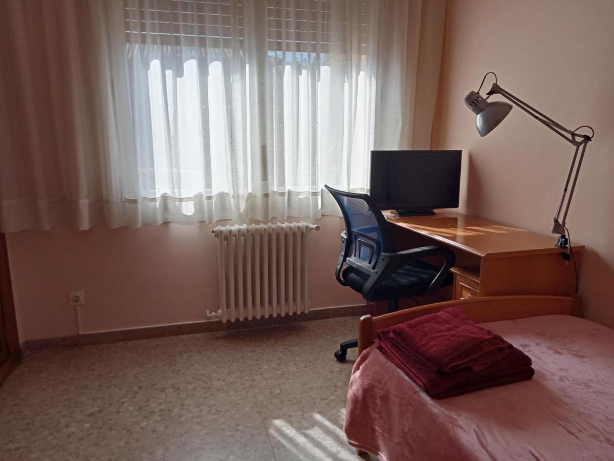 Habitacio S Cal Kim Hotel Марторел Екстериор снимка